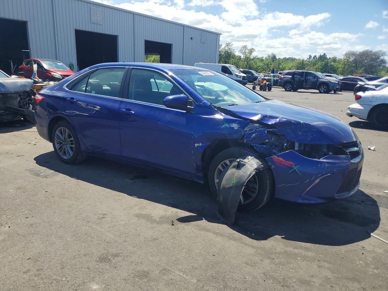 2016 Toyota Camry Se - Фото 4