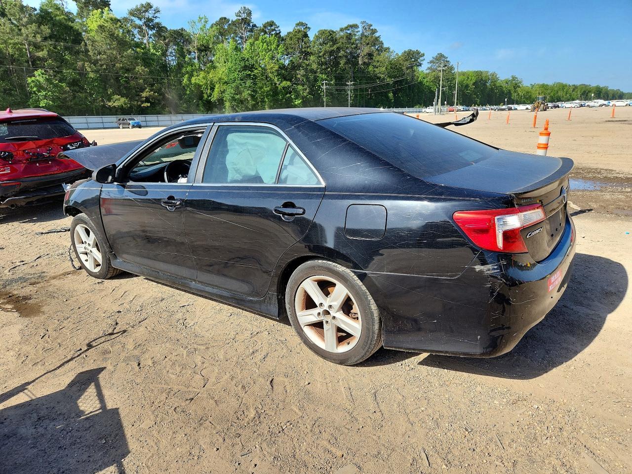 2012 Toyota Camry Se - Фото 2