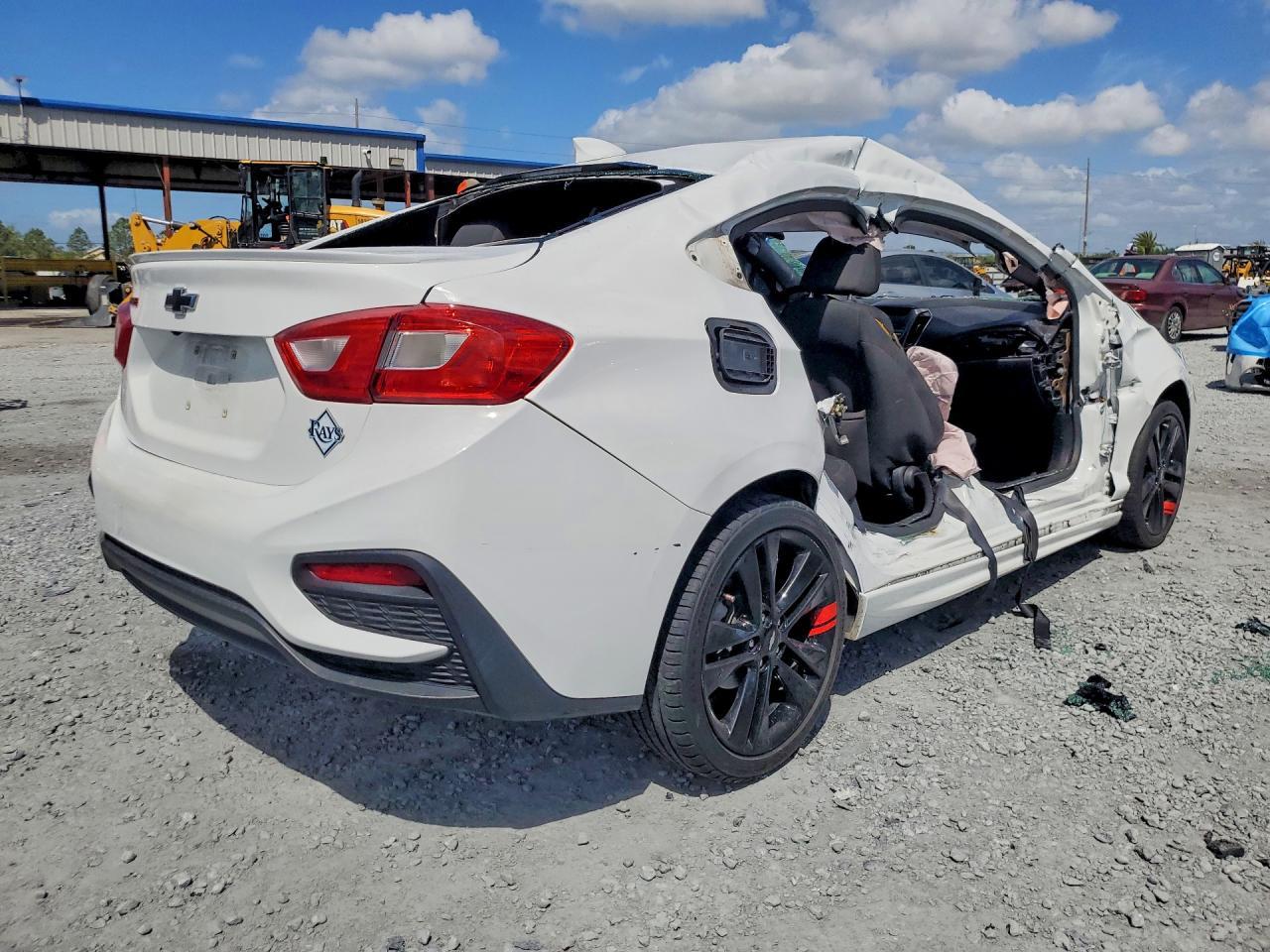 2018 Chevrolet Cruze Lt - Фото 3