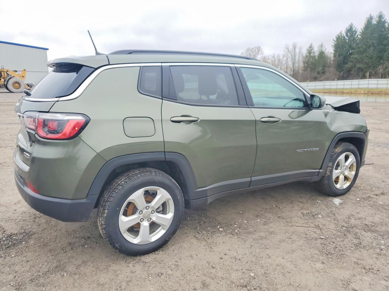 2019 Jeep Compass Latitude - Image 3