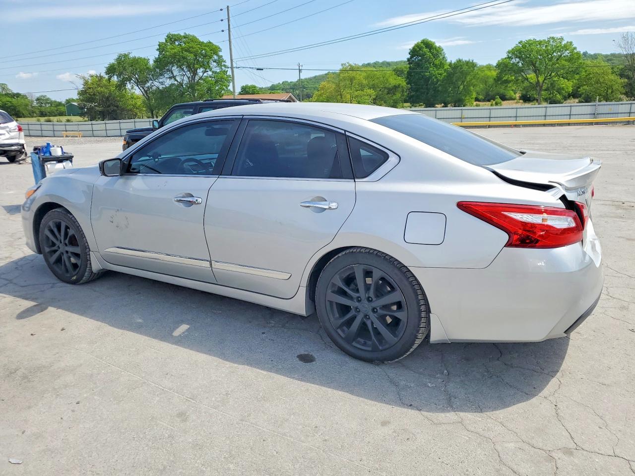 2016 Nissan Altima 2.5 Sr - Фото 2