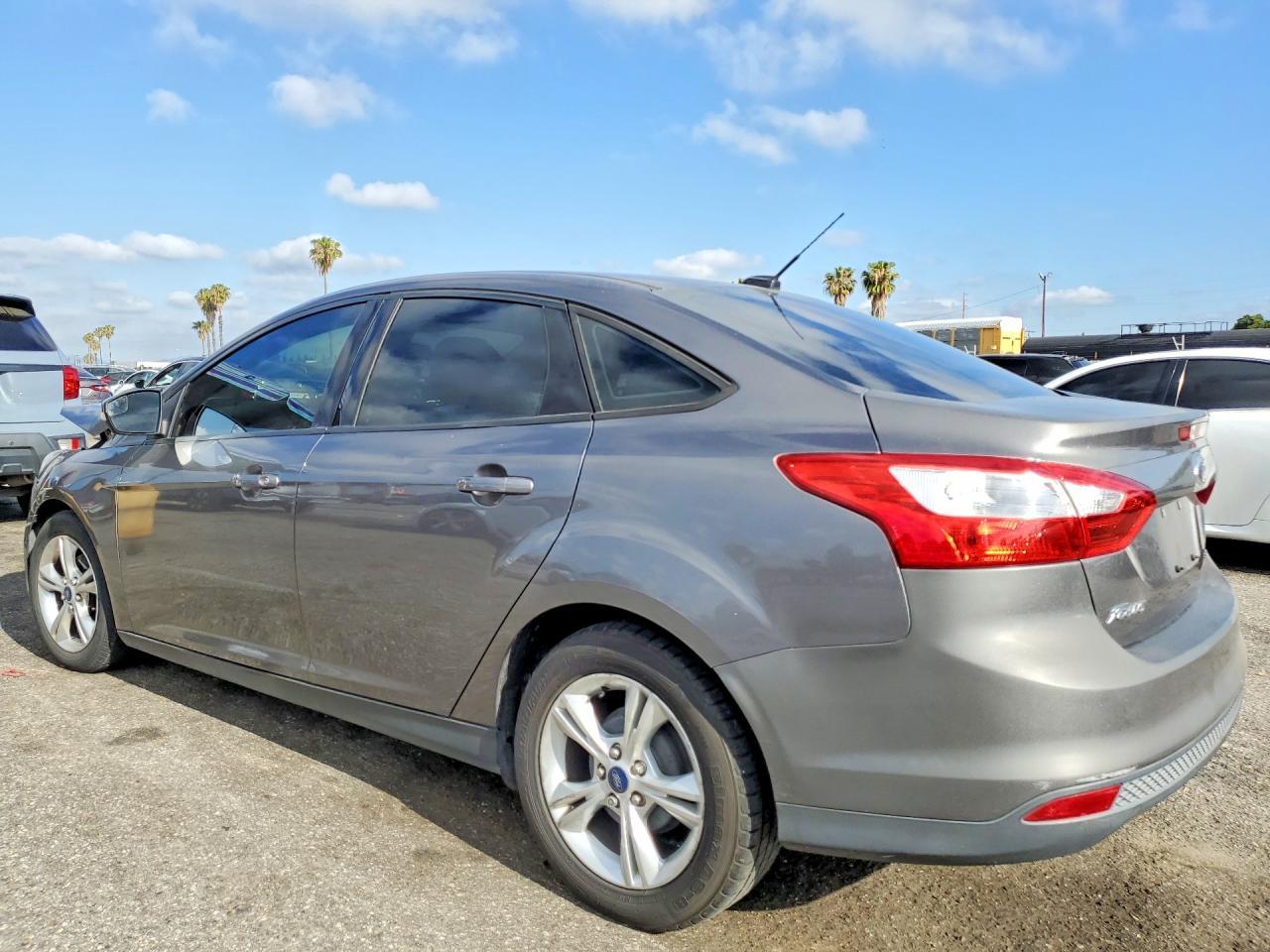 2014 Ford Focus Se - Image 2
