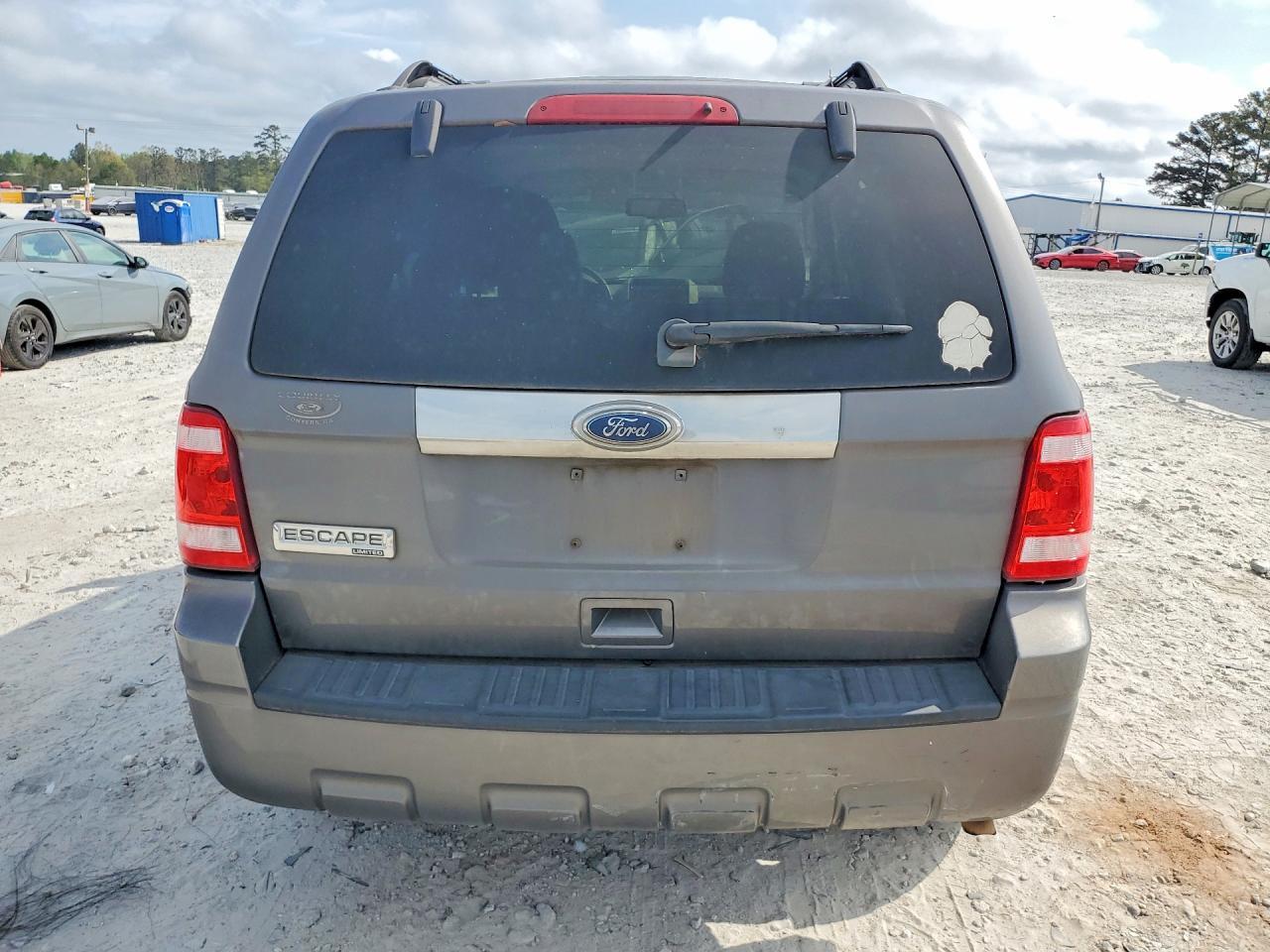 2010 Ford Escape - Фото 6