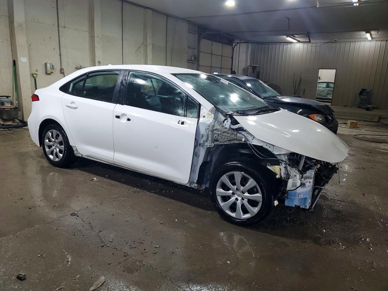 2021 Toyota Corolla Le - Фото 3