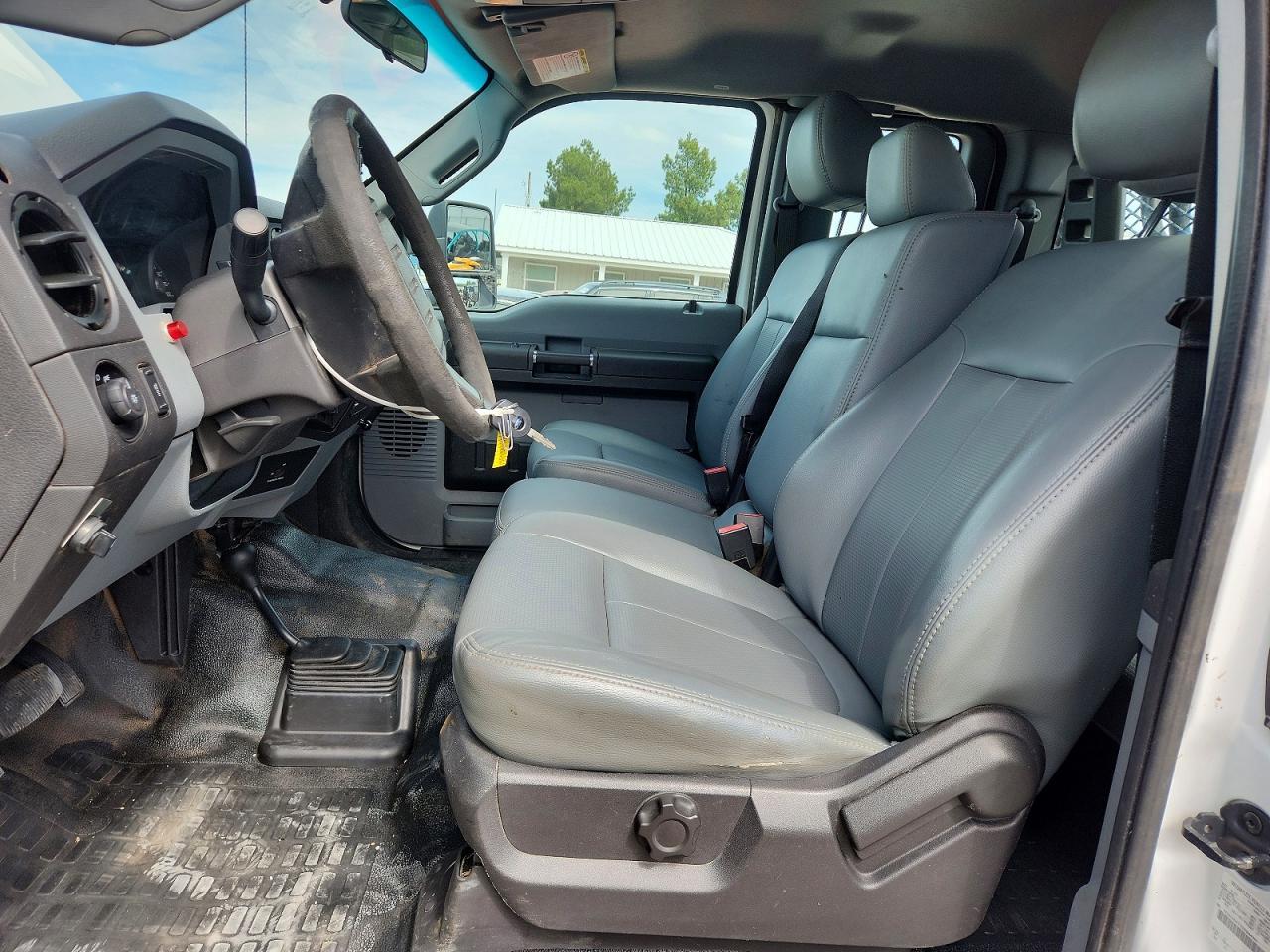 2012 Ford F550 Super Duty - Фото 7