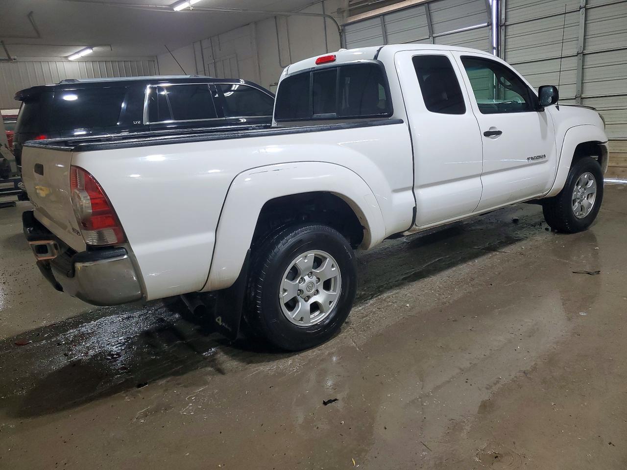 2010 Toyota Tacoma Base - Фото 3
