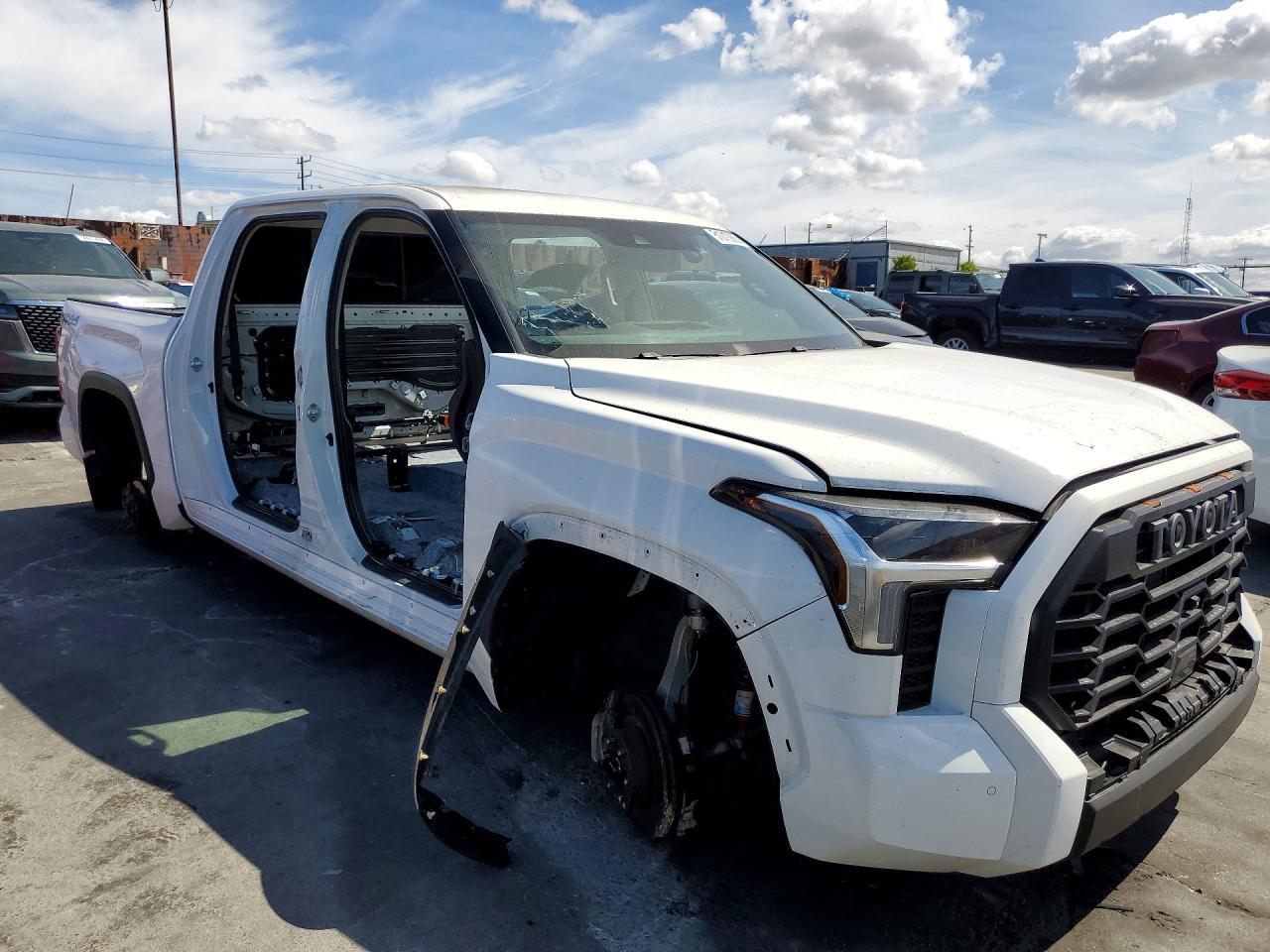 2023 Toyota Tundra Crewmax Limited - Фото 4