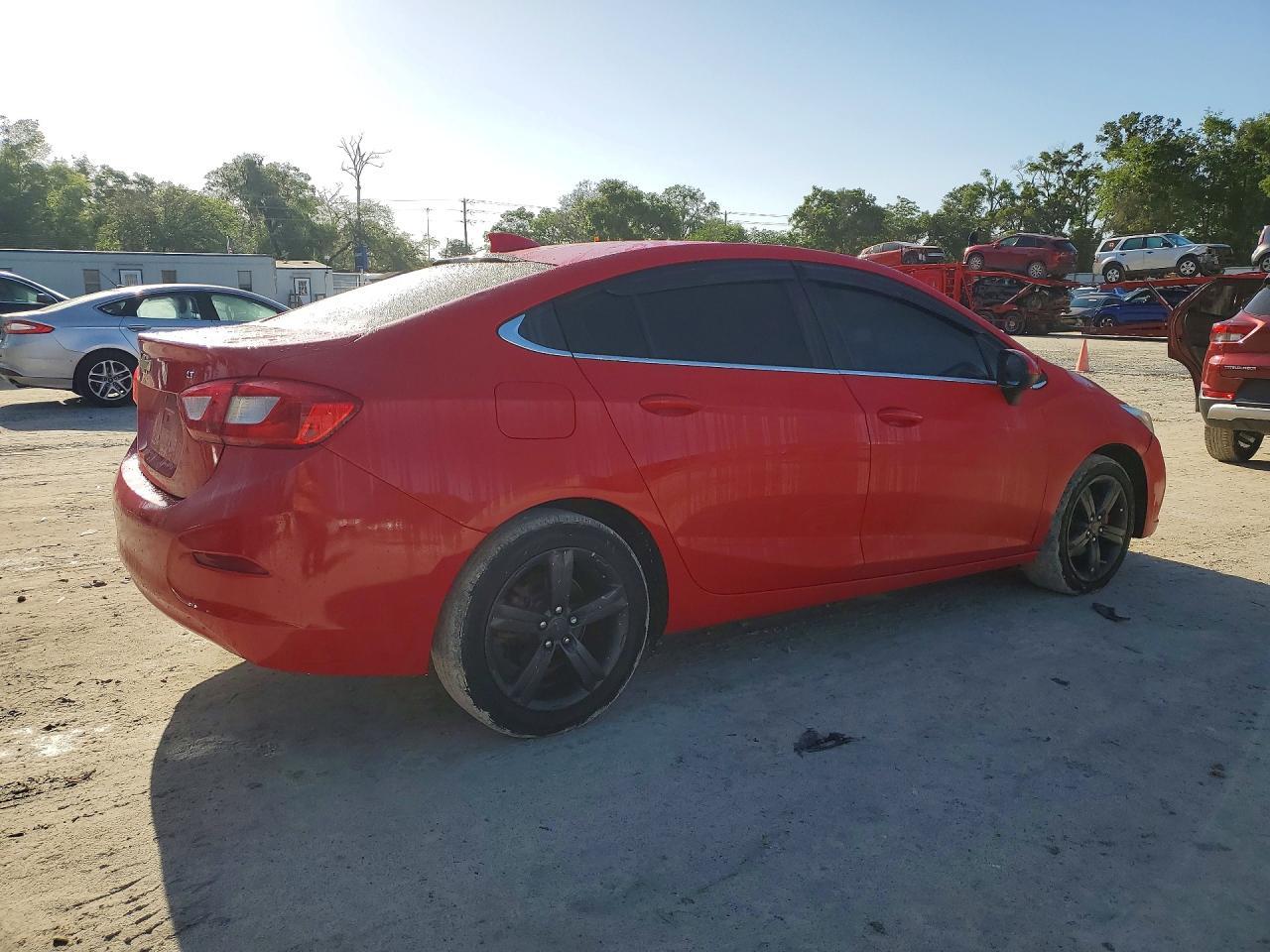 2016 Chevrolet Cruze Lt - Image 3