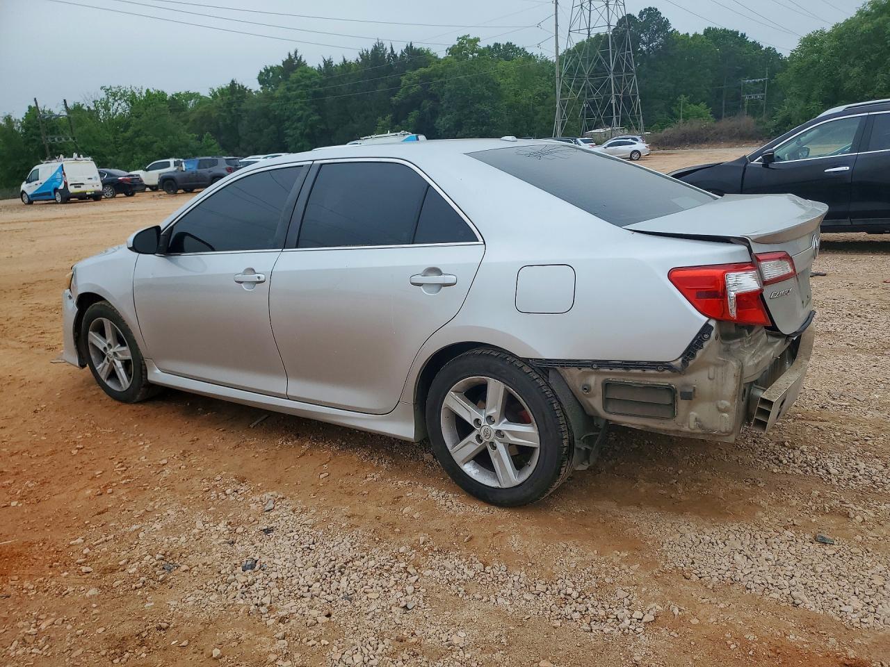 2014 Toyota Camry Se - Фото 2