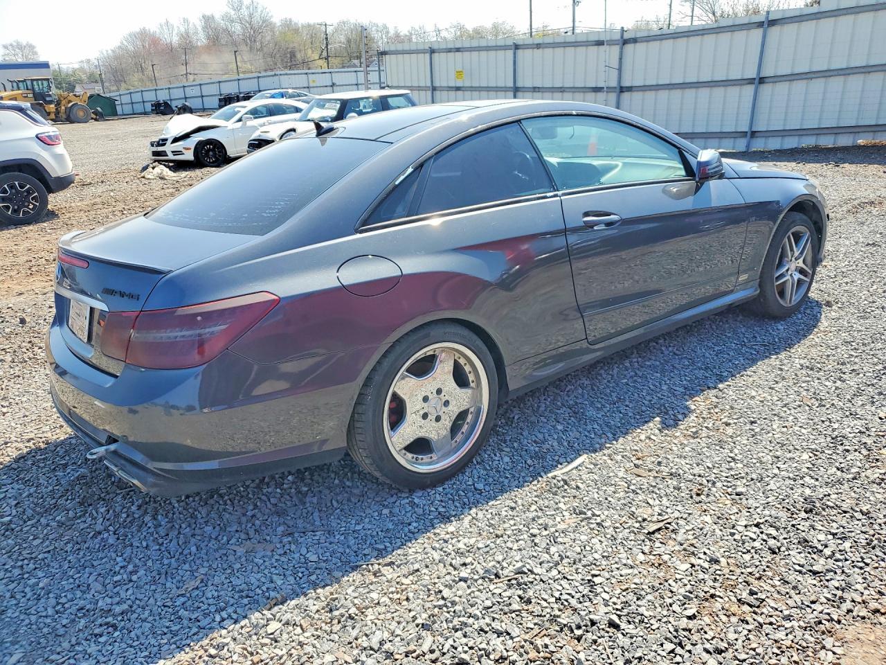 2012 Mercedes-Benz E 550 - Image 3