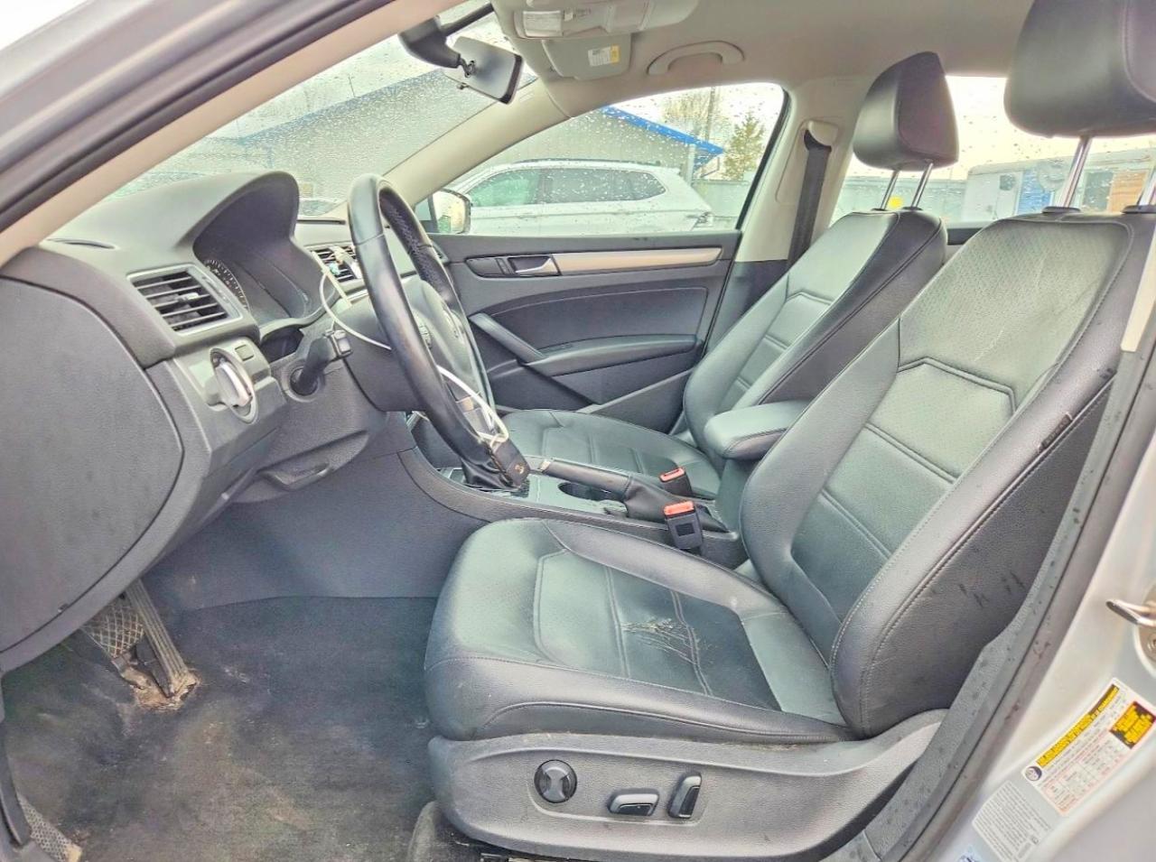 2015 Volkswagen Passat S - Фото 7