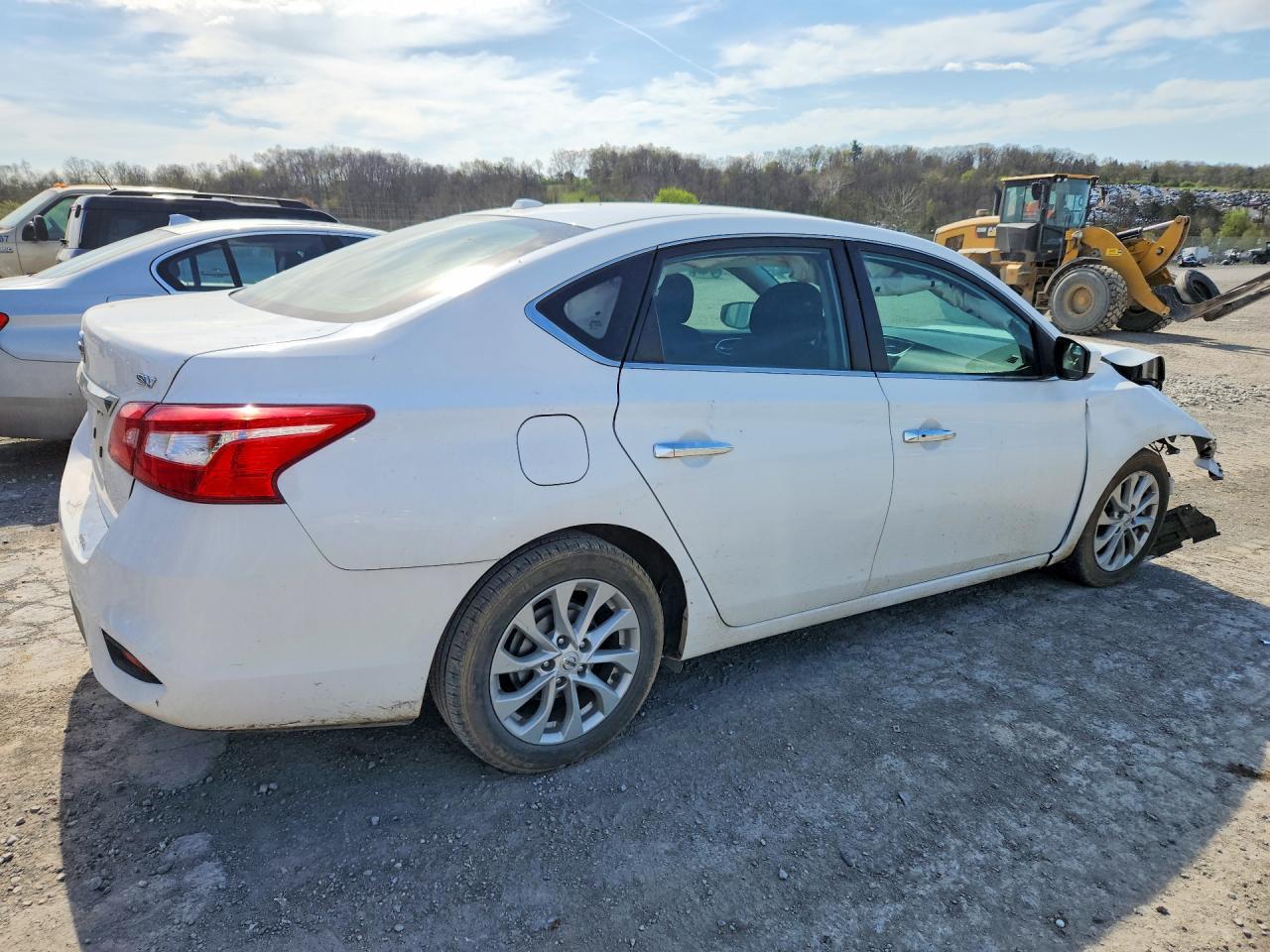 2019 Nissan Sentra Sv - Фото 3