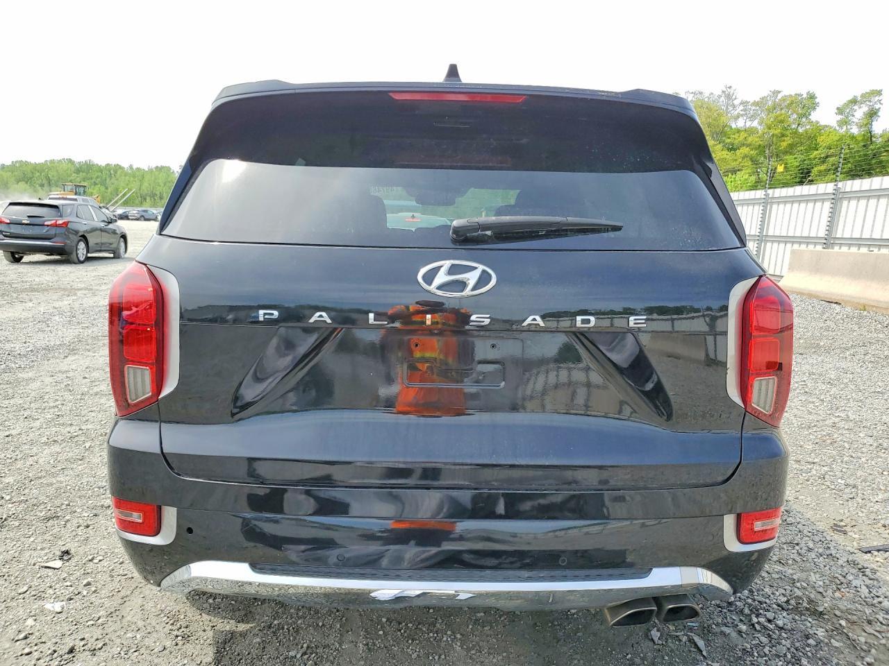 2021 Hyundai Palisade Limited - Image 6