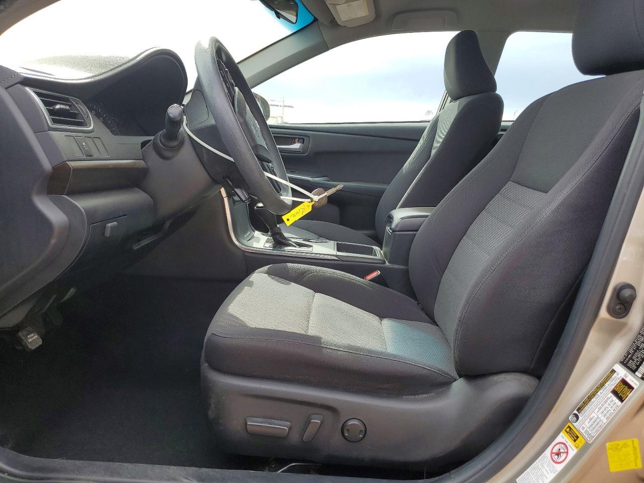2015 Toyota Camry Le - Фото 7