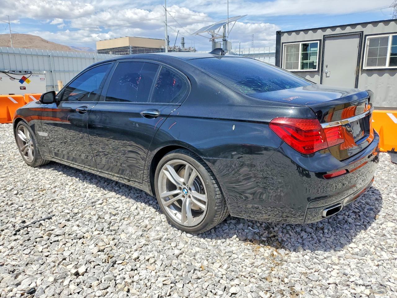 2013 BMW 750 I - Фото 2