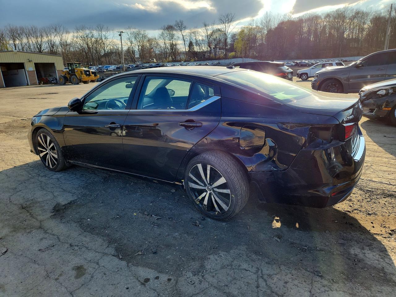 2020 Nissan Altima 2.5 Sr - Фото 2
