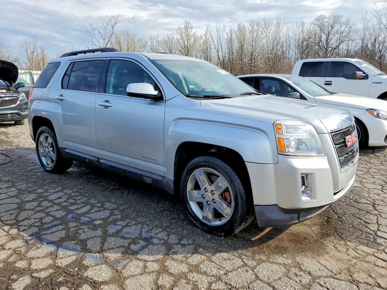 2013 GMC Terrain Slt - Image 4