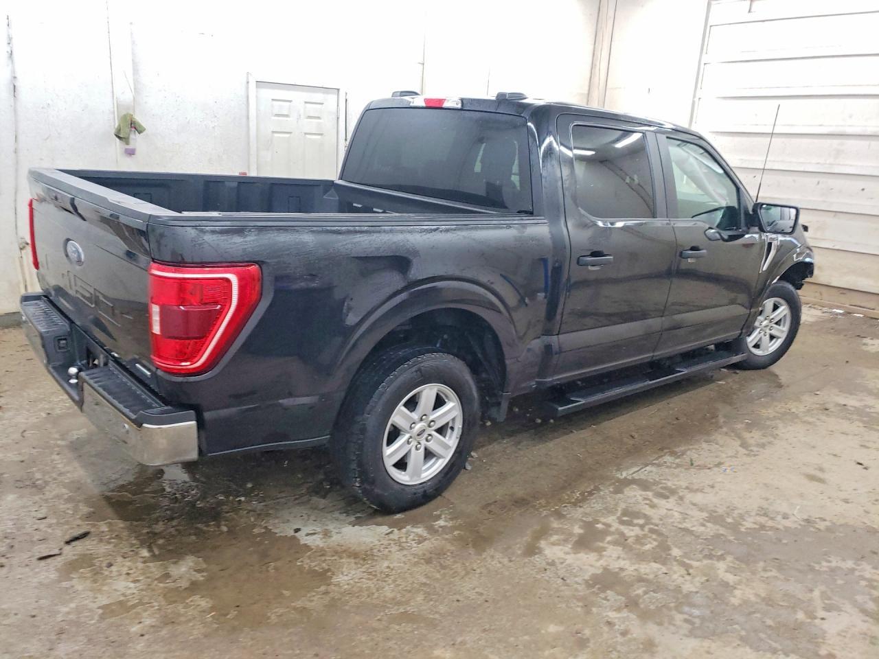 2023 Ford F150 Supercrew - Image 3