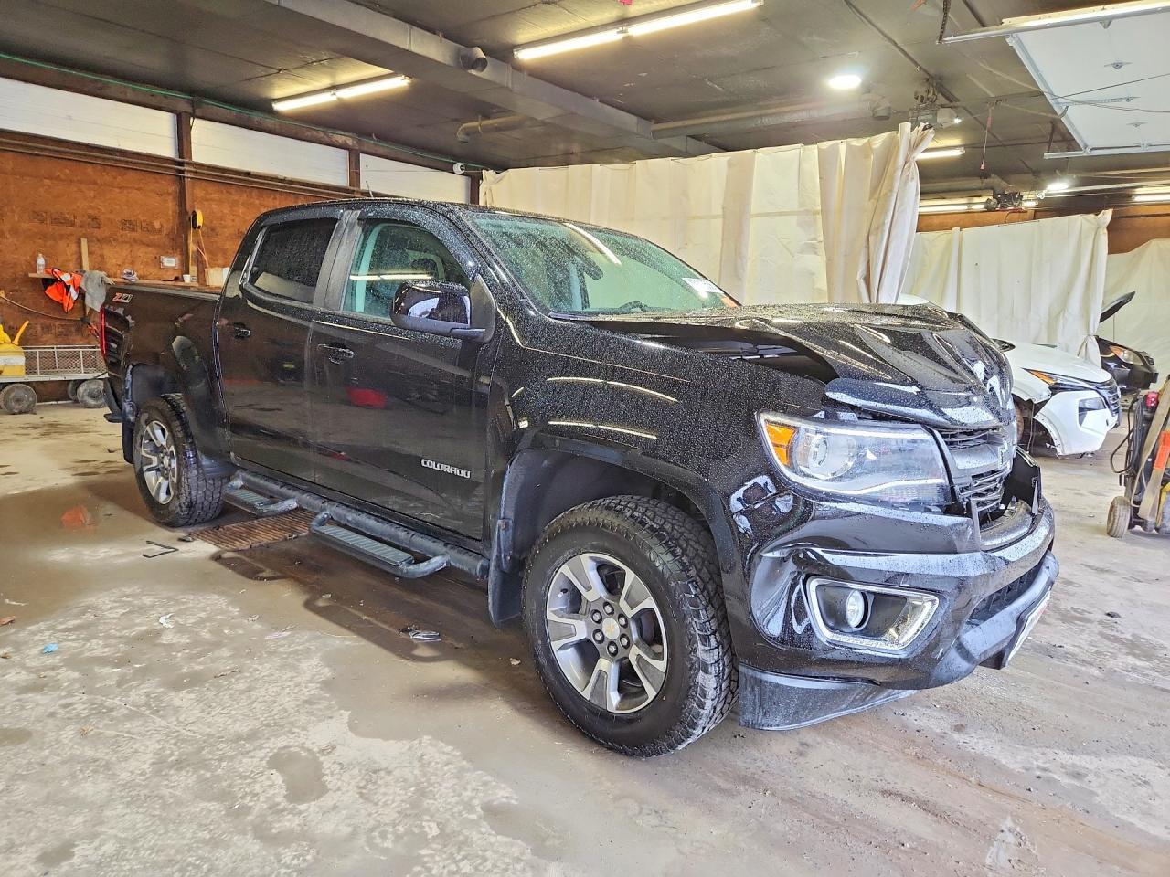 2017 Chevrolet Colorado Z71 - Image 4
