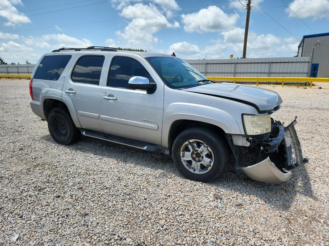 2008 Chevrolet Tahoe C1500 - Image 4