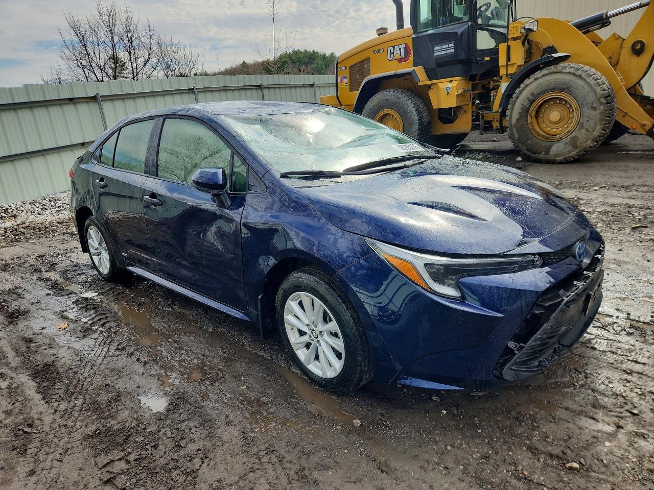 2025 Toyota Corolla Hybrid Le - Image 4