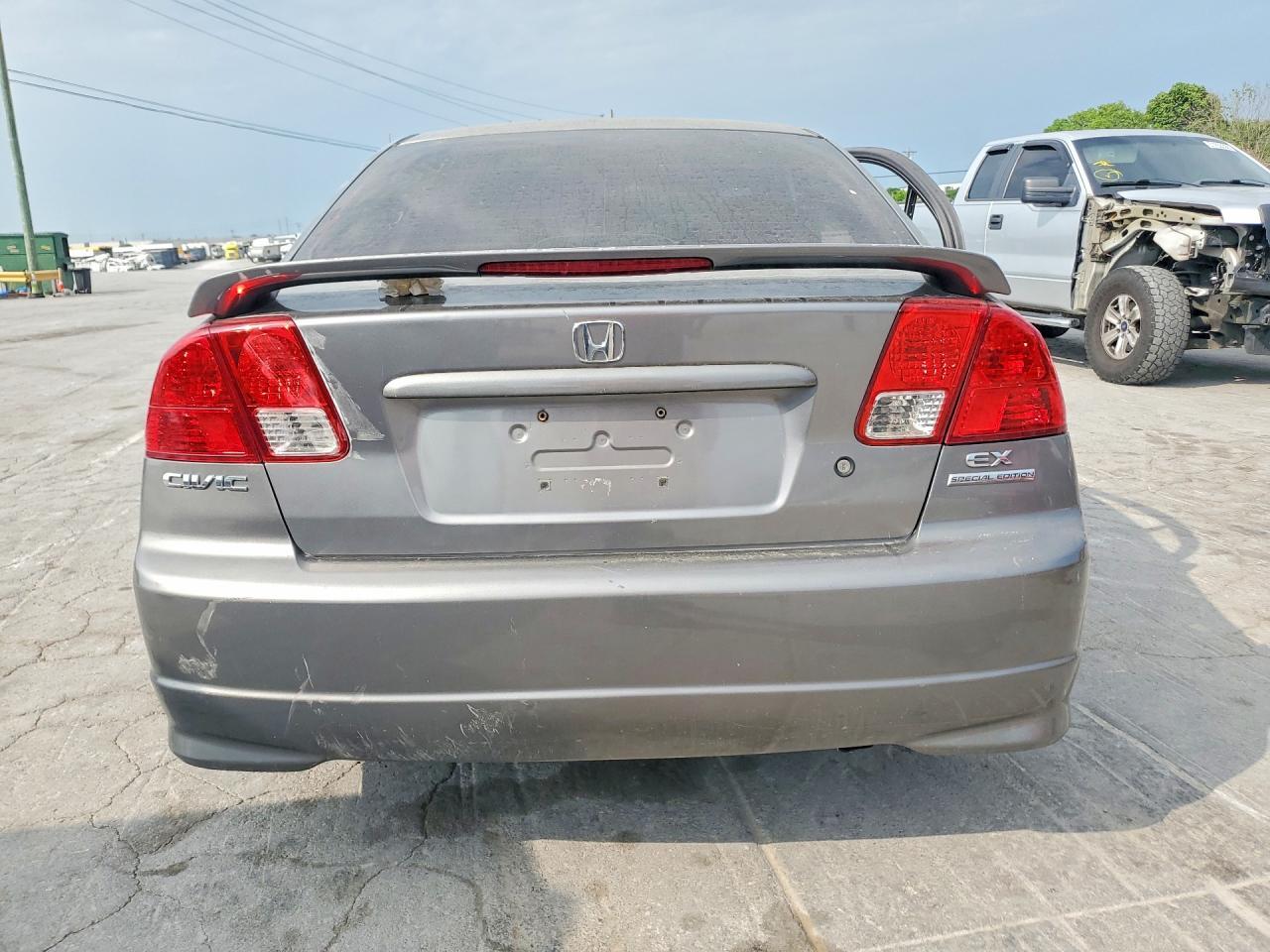 2005 Honda Civic - Image 6