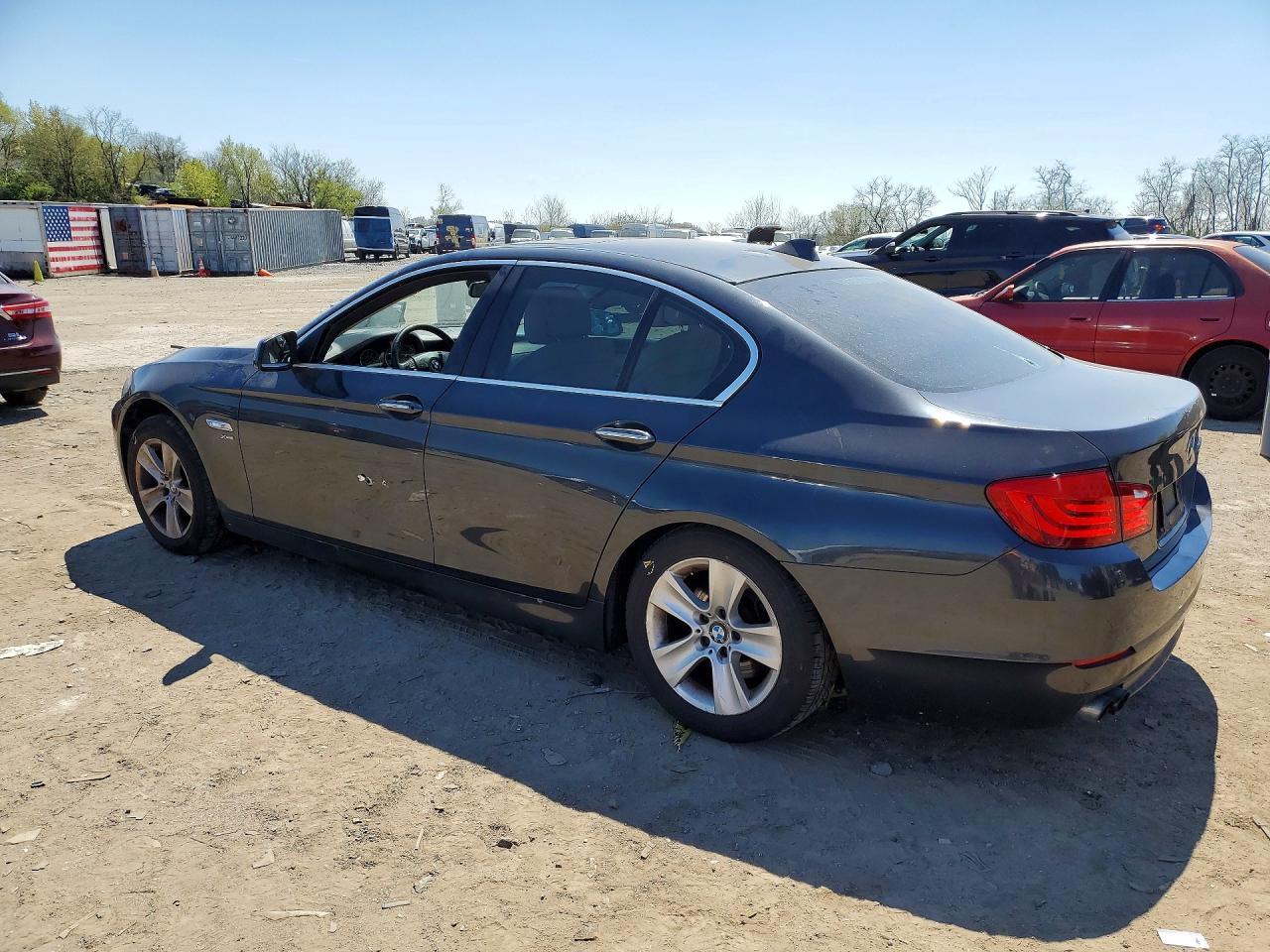 2012 BMW 528 Xi - Image 2