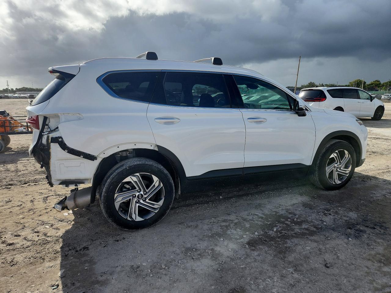 2023 Hyundai Santa Fe Sel - Image 3
