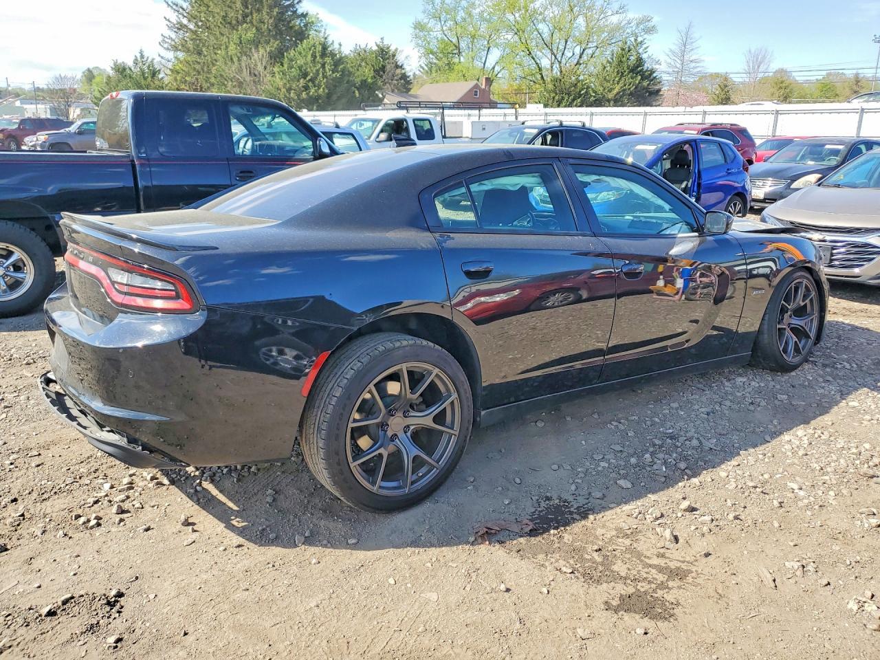 2015 Dodge Charger R - Фото 3