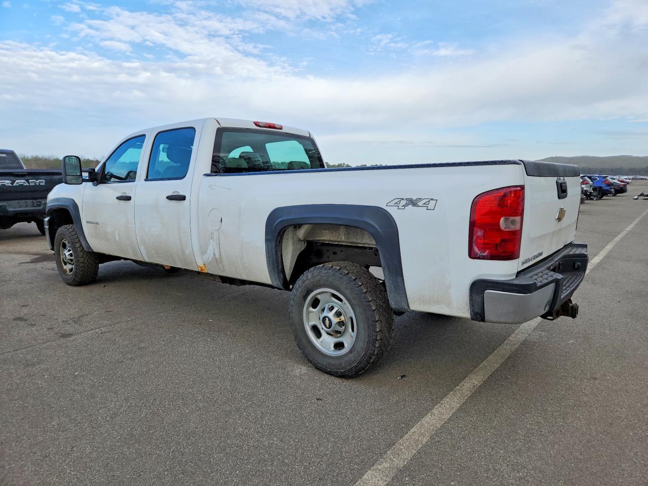 2012 Chevrolet Silverado K2500 Heavy Duty - Image 2
