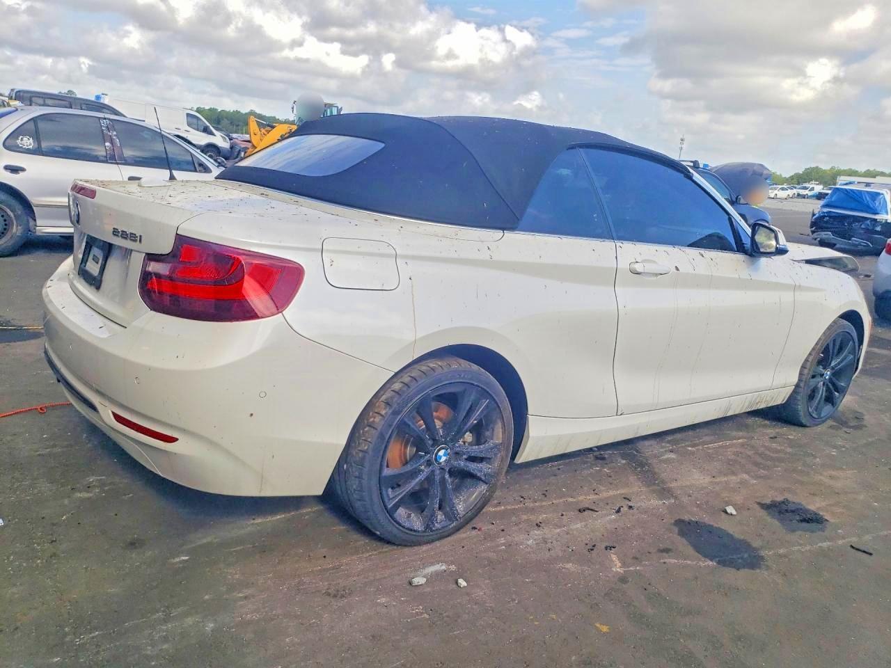 2016 BMW 228 I Sulev - Image 3
