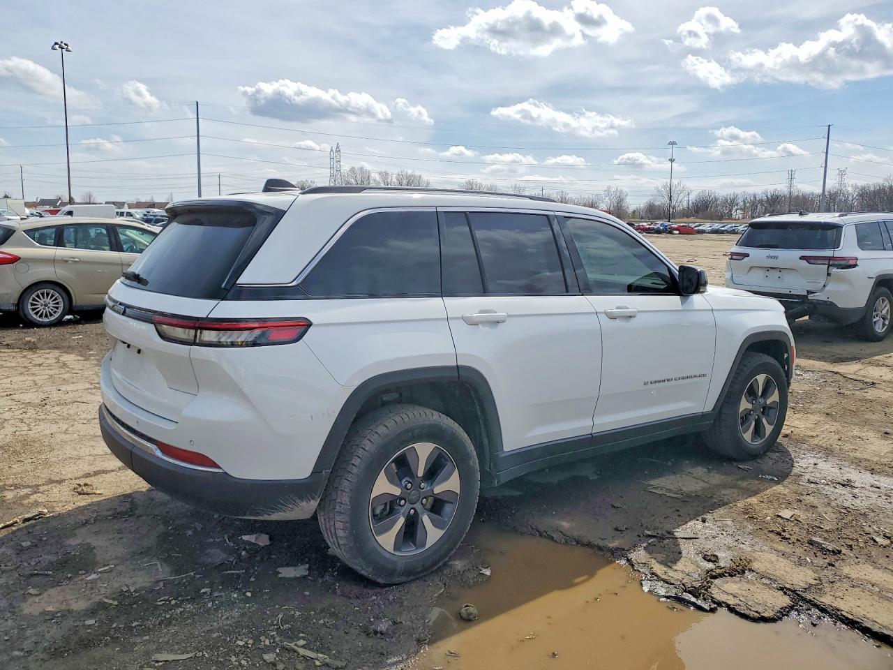 2022 Jeep Grand Cherokee Limited 4Xe - Фото 3