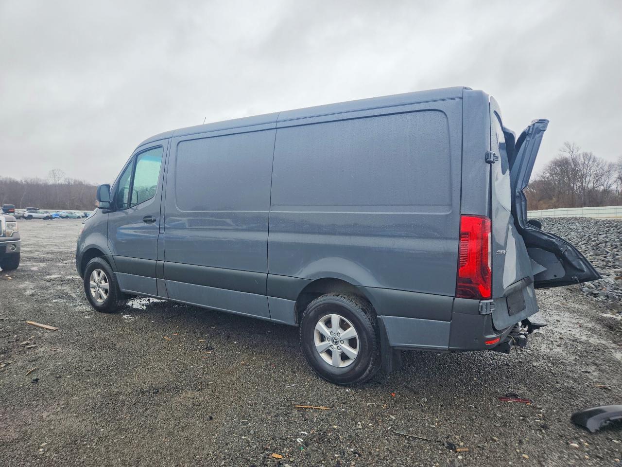 2024 Mercedes Benz Sprinter 2500 Delivery Van - Фото 2