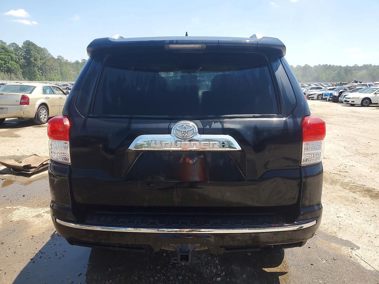 2011 Toyota 4Runner Limited - Image 6