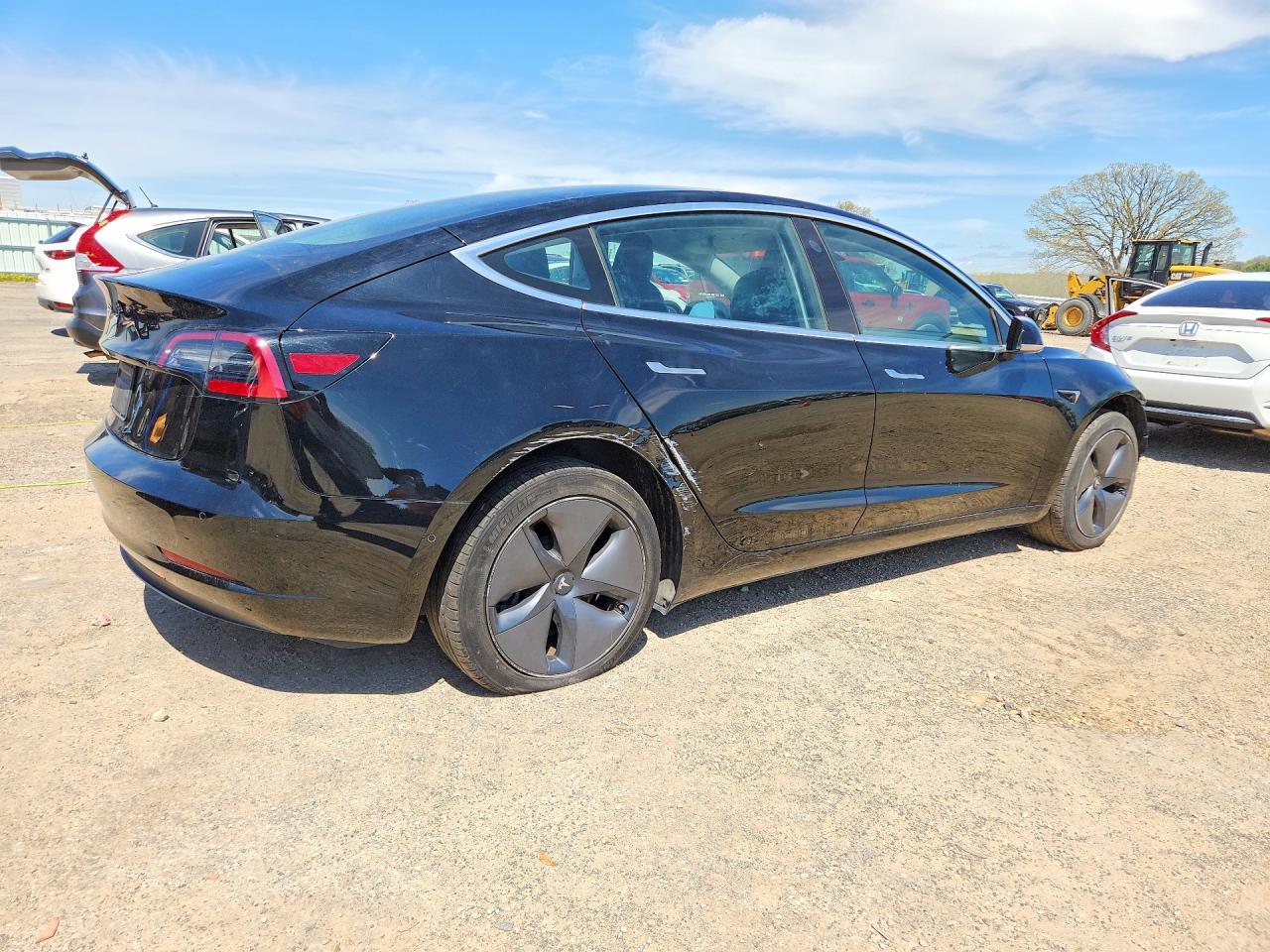 2019 Tesla Model 3 - Фото 3