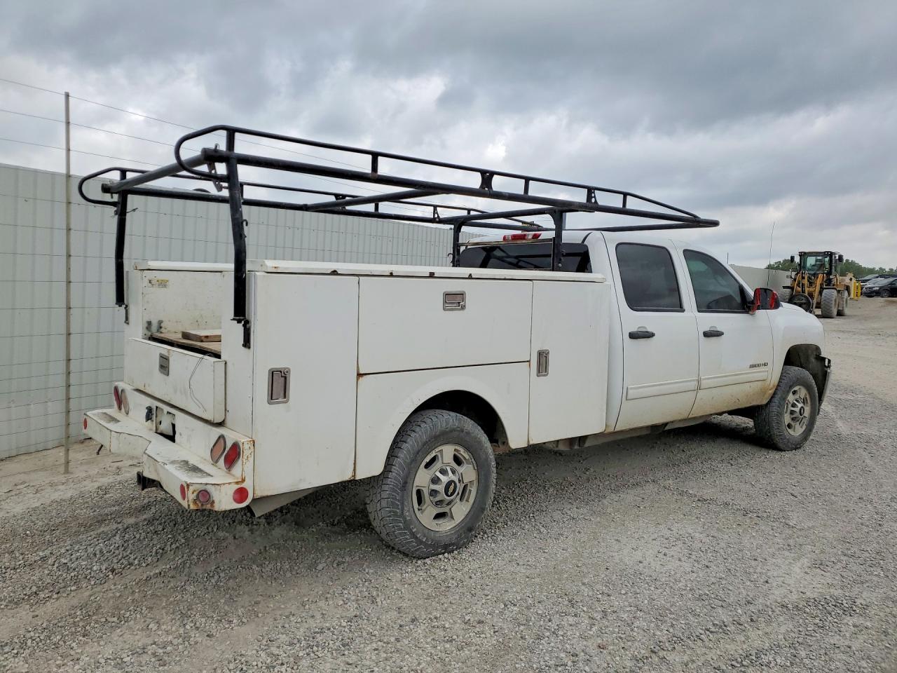 2013 Chevrolet Silverado 2500 Utility / Service Truck - Фото 3