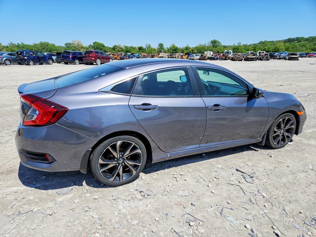 2021 Honda Civic Sport - Фото 3
