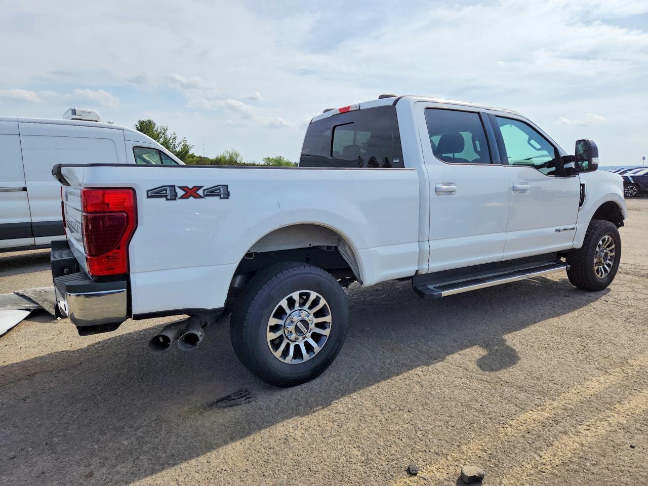 2022 Ford F250 Super Duty - Фото 3