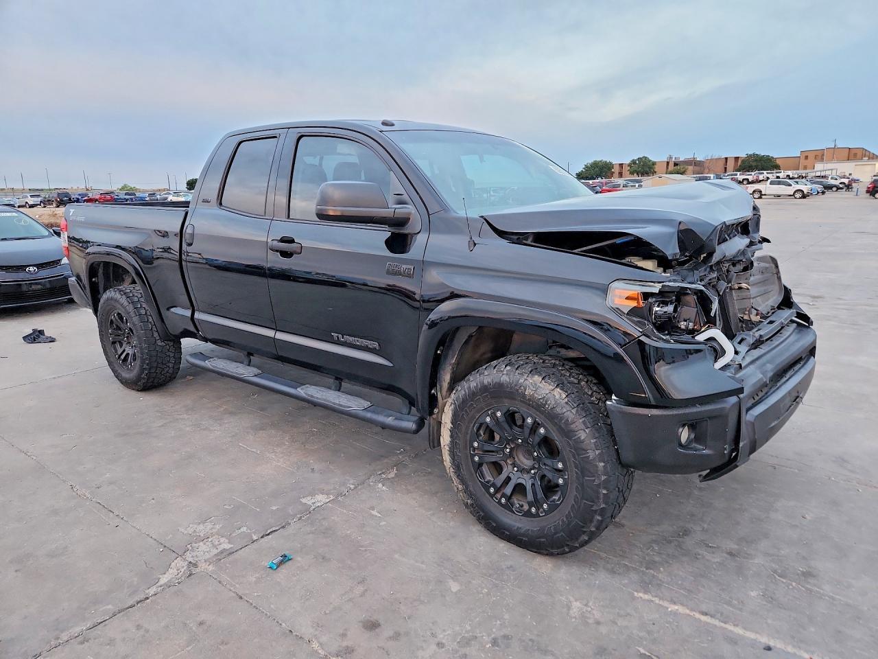 2014 Toyota Tundra Sr5 - Image 4