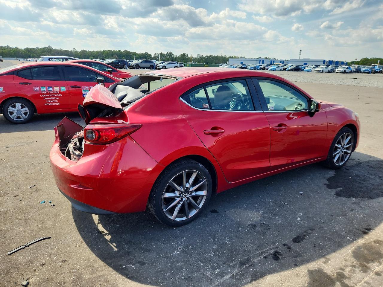 2018 Mazda 3 Touring - Image 3
