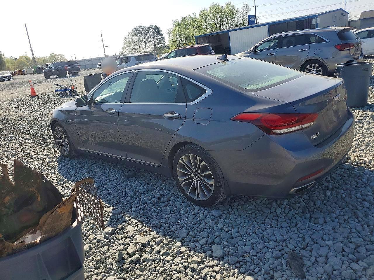 2015 Hyundai Genesis 3.8L - Фото 2