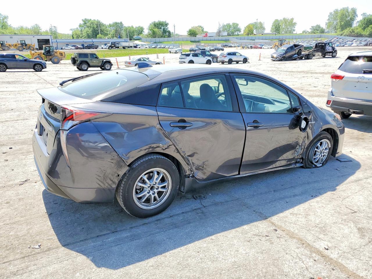 2018 Toyota Prius Iv - Фото 3