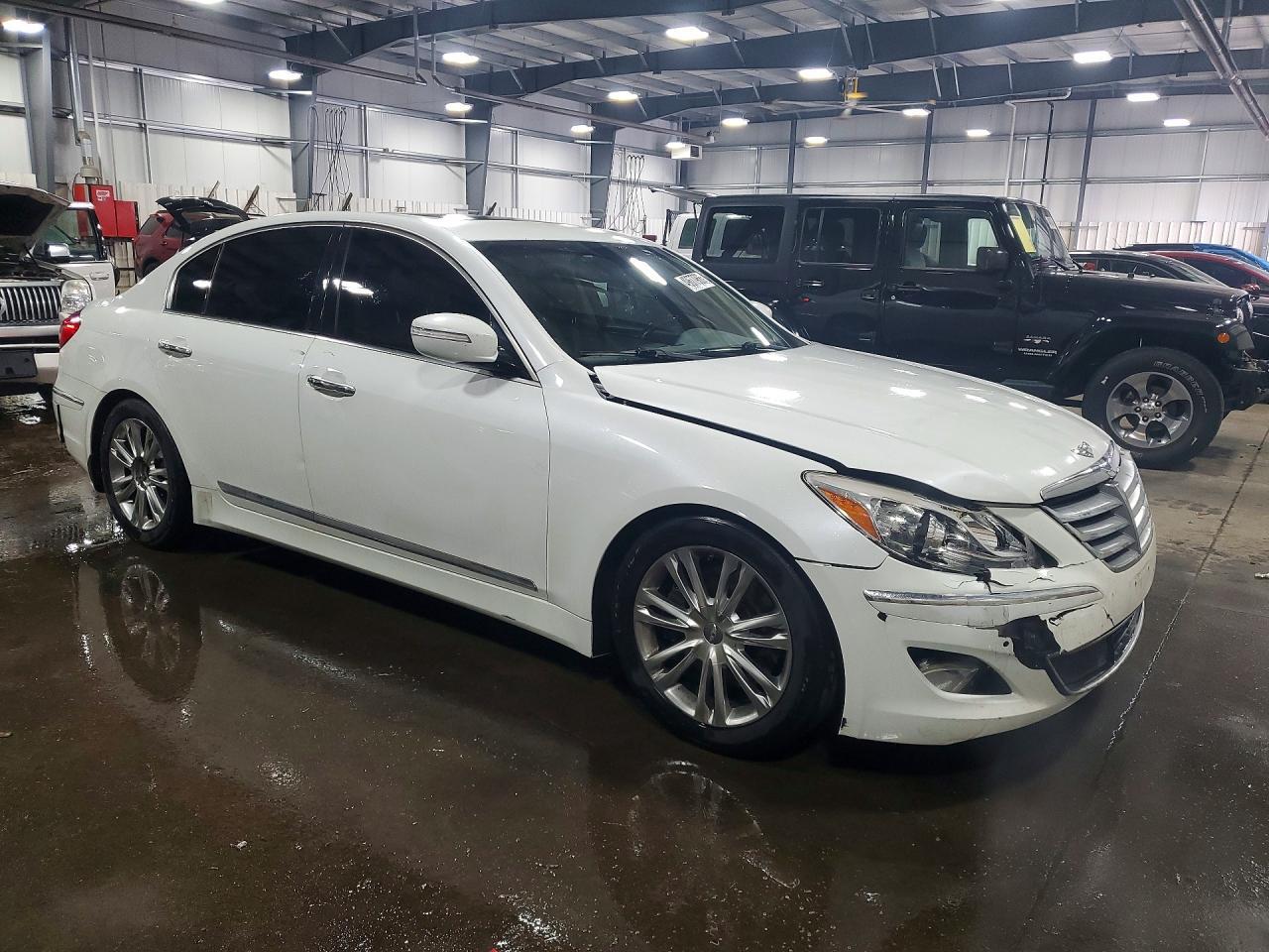2012 Hyundai Genesis 5.0L - Фото 4
