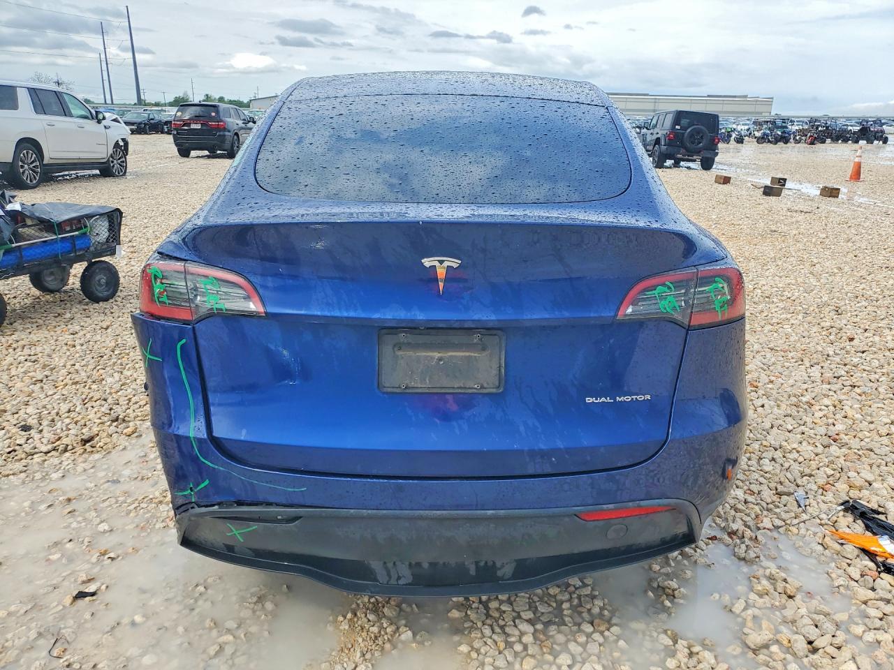 2022 Tesla Model Y - Фото 6