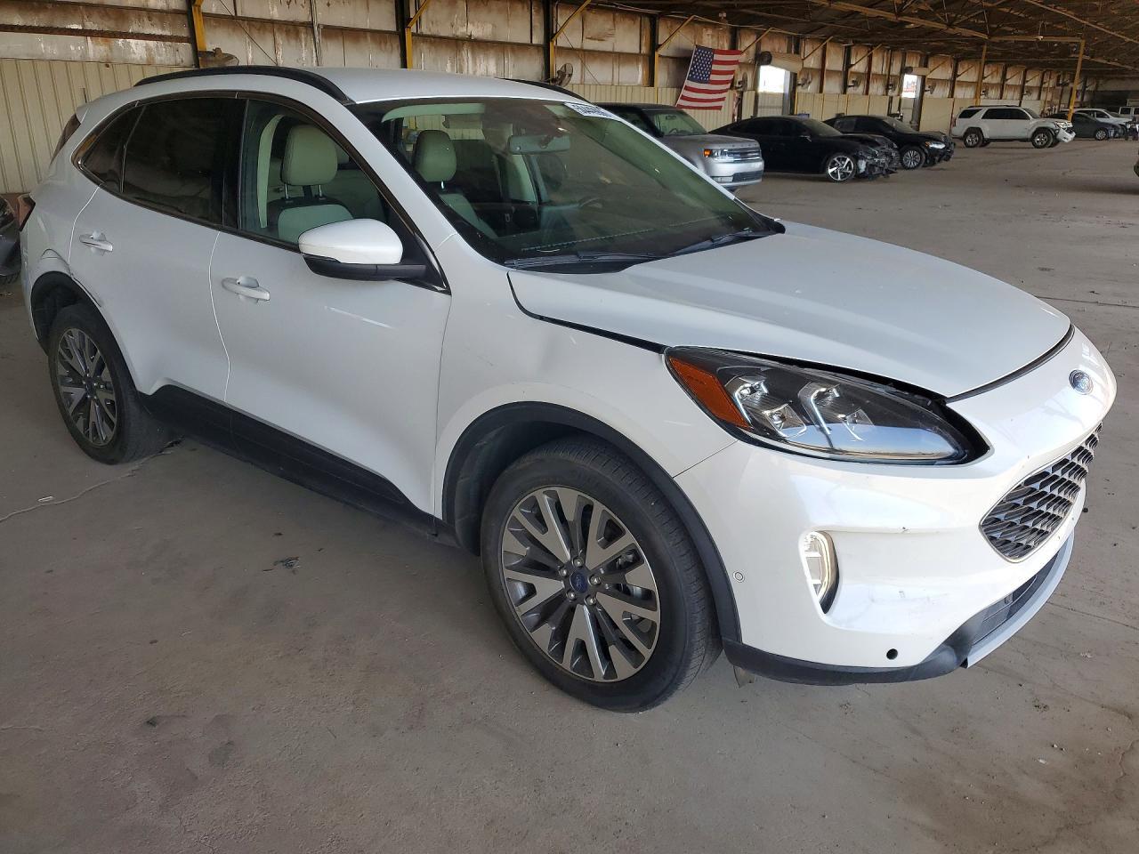2020 Ford Escape Titanium - Фото 4