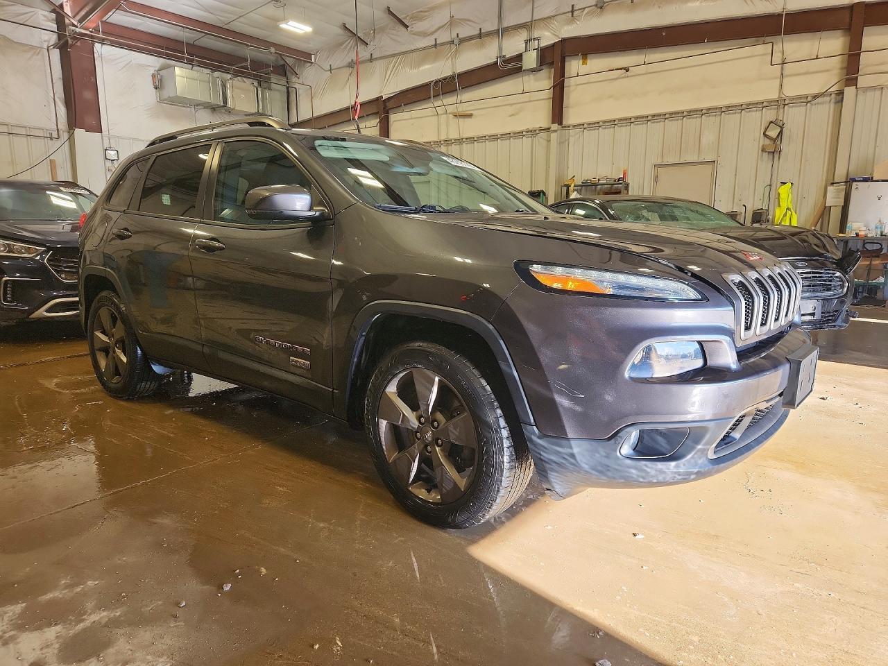 2016 Jeep Cherokee Latitude - Фото 4
