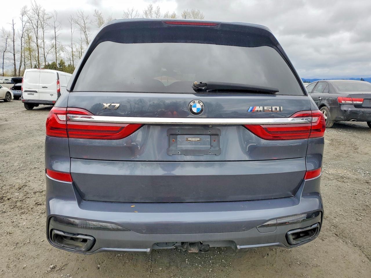 2020 BMW X7 M50I - Фото 6
