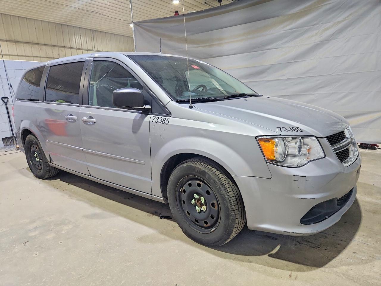 2015 Dodge Caravan - Image 4