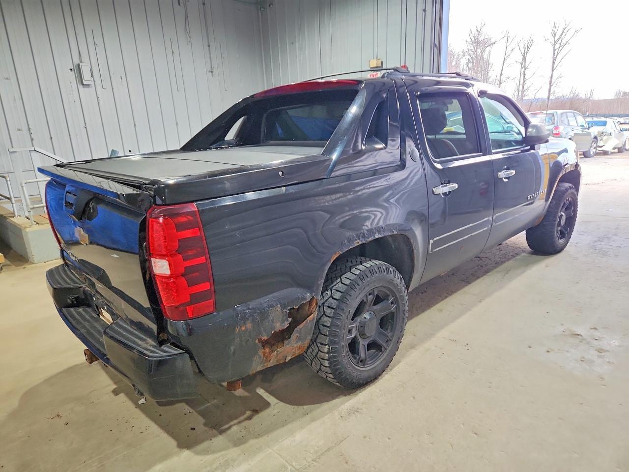 2013 Chevrolet Avalanche Ltz - Image 3