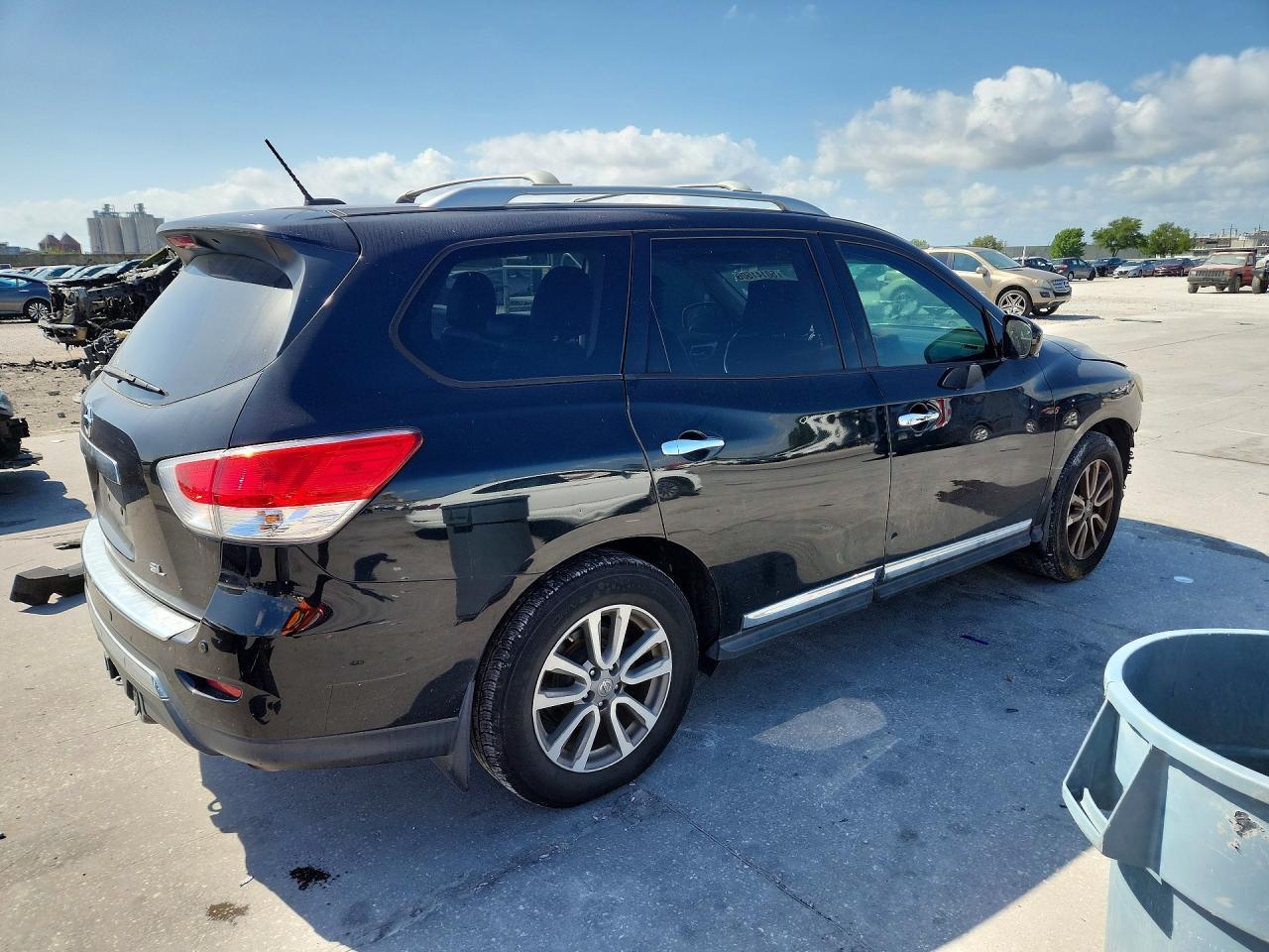 2016 Nissan Pathfinder Sl - Фото 3